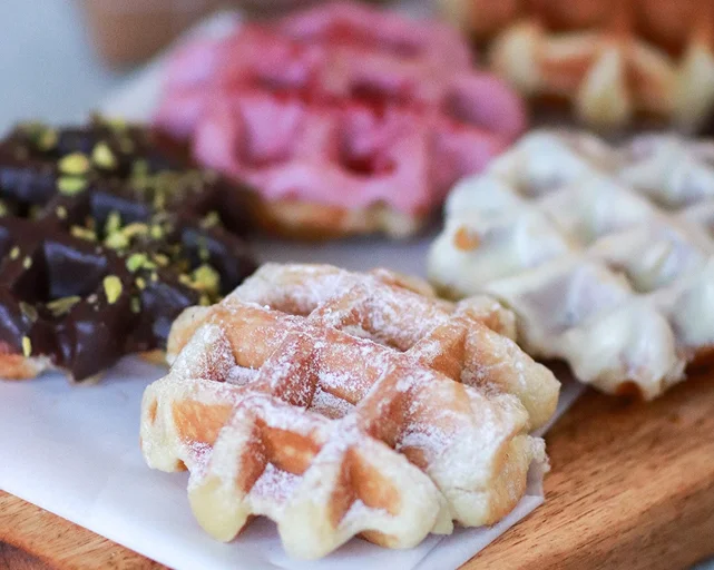 Nero Waffles